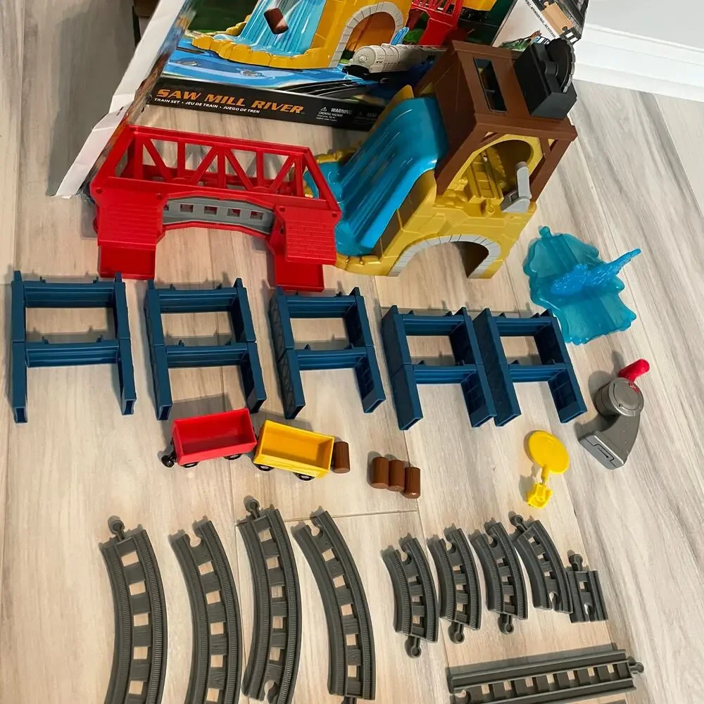 Imaginarium Power Rails Saw Mill River RC Train Set Toys R Us Incomplete READ